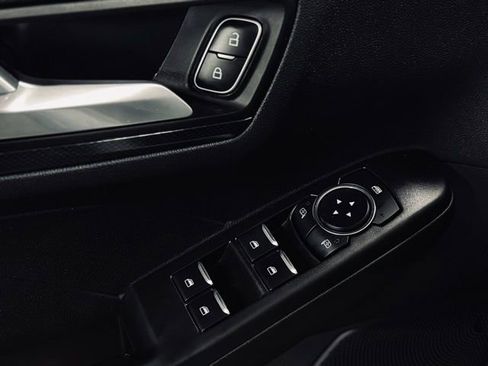 Used 2025 Ford Escape ST-Line w/ Tech Pack #1 image 13