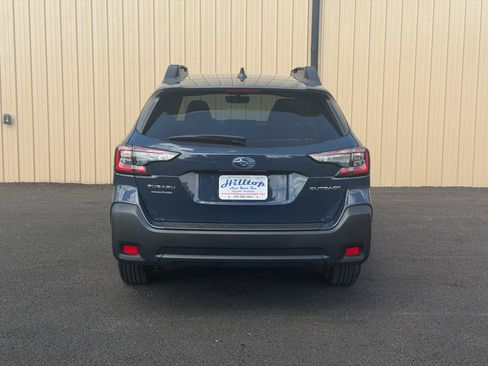 Used 2024 Subaru Outback Premium AWD/4WD image 4