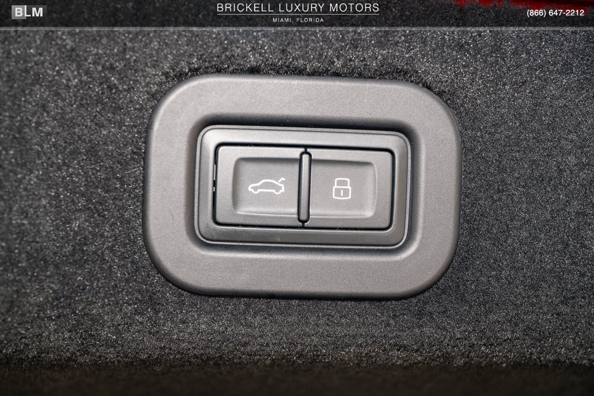 Used 2024 Bentley Flying Spur V8 AWD/4WD image 15