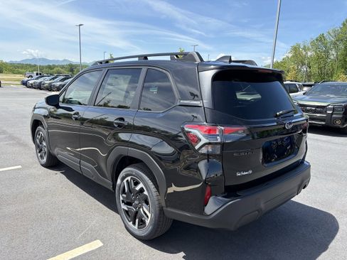 New 2026 Subaru Forester Touring AWD/4WD image 5