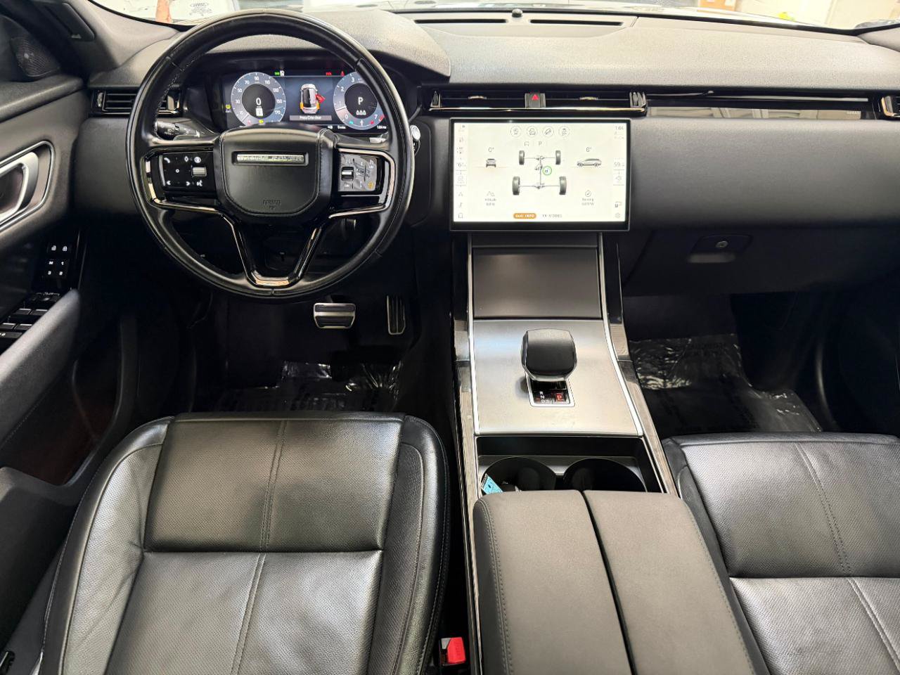 Used 2025 Land Rover Range Rover Velar Dynamic SE AWD/4WD image 29