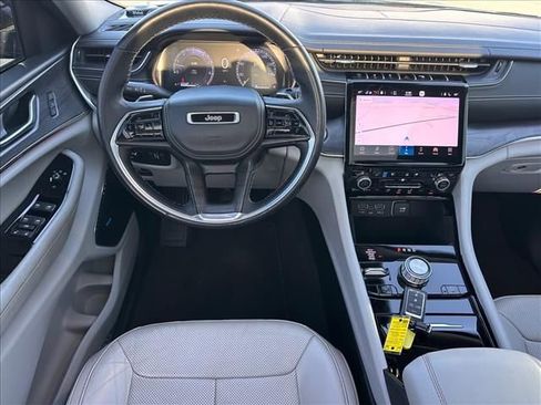 Used 2021 Jeep Grand Cherokee L Overland image 13