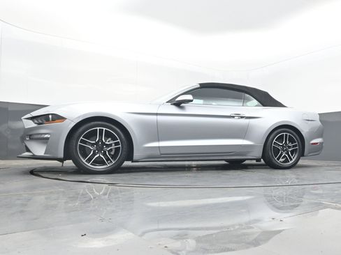Used 2023 Ford Mustang Premium image 21