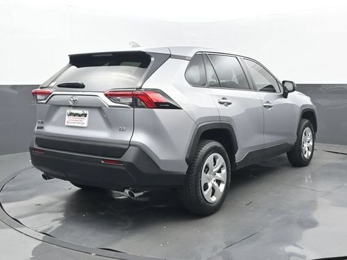 Used 2023 Toyota RAV4 LE FWD image 22