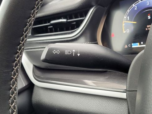 Used 2022 Jeep Grand Cherokee L Laredo image 23