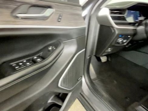 Used 2023 Jeep Grand Cherokee 4WD 4xe image 19