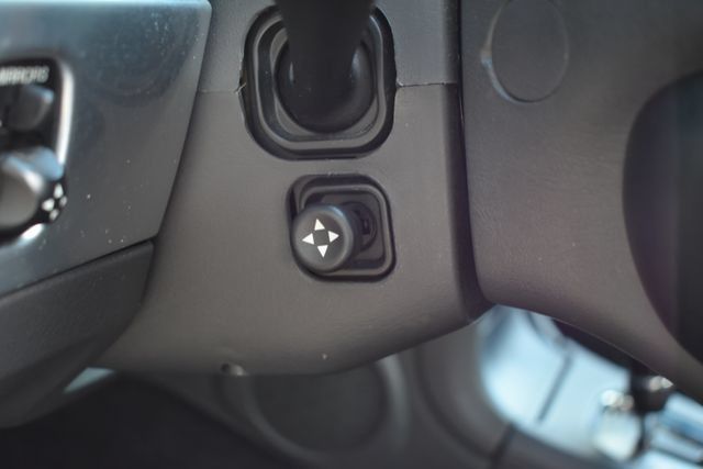Used 2002 Ford Thunderbird RWD image 5