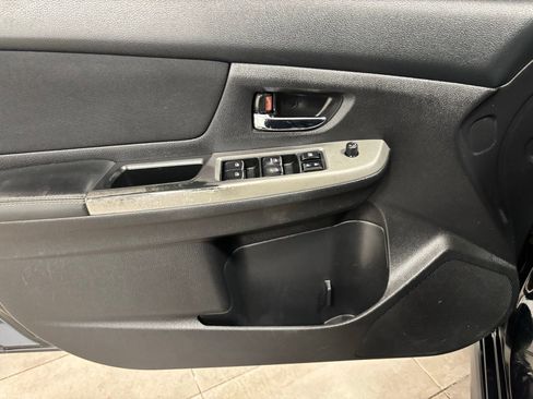 Used 2015 Subaru Crosstrek 2.0i Premium image 18