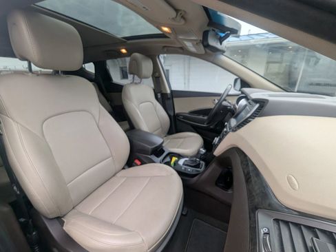 Used 2017 Hyundai Santa Fe Sport FWD image 9