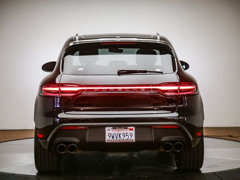 Certified 2026 Porsche Macan AWD/4WD image 6
