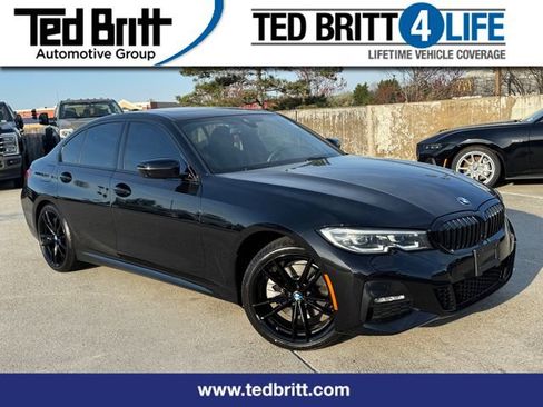 Used 2021 BMW 330i xDrive Sedan w/ M Sport Package image 1