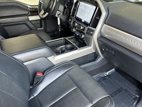 Used 2022 Ford F250 Lariat w/ Chrome Package AWD/4WD image 32