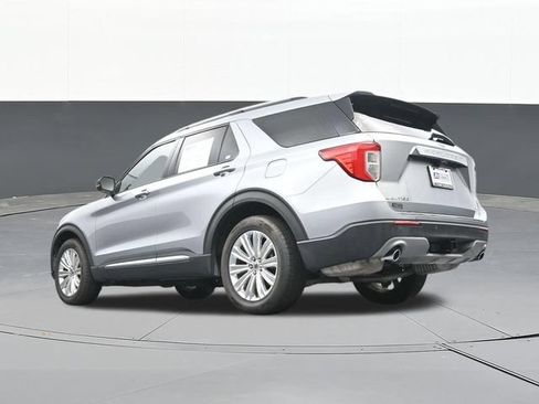Used 2022 Ford Explorer Limited w/ Equipment Group 301A AWD/4WD image 48