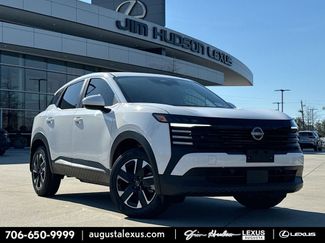 Used 2025 Nissan Kicks SV video 1