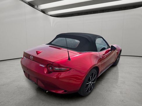 Used 2025 MAZDA MX-5 Miata Grand Touring w/ Weather Package image 16
