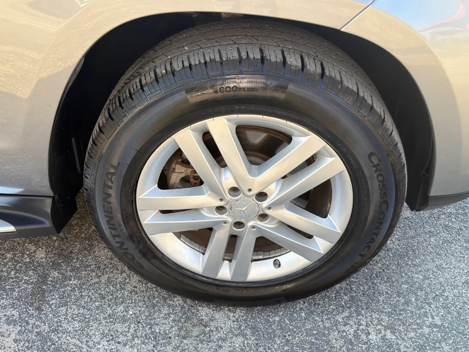 Used 2015 Mercedes-Benz GL 450 4MATIC w/ Parking Assist Package image 35