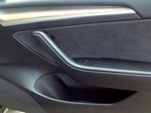 Used 2023 Tesla Model 3 Standard Range RWD image 37