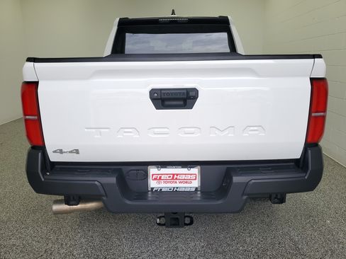 Used 2024 Toyota Tacoma SR AWD/4WD image 7