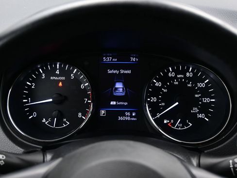 Used 2018 Nissan Rogue SV FWD image 24