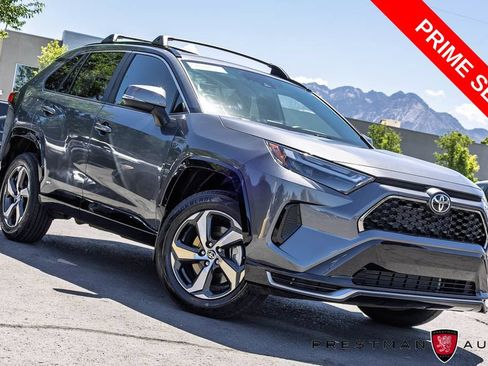 Used 2022 Toyota RAV4 SE w/ Weather & Moonroof Package AWD/4WD image 1