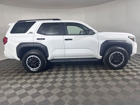 Used 2025 Toyota 4Runner TRD Off-Road image 2