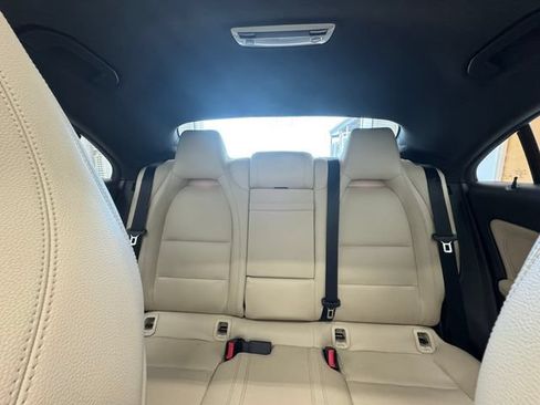 Used 2018 Mercedes-Benz CLA 250 image 6