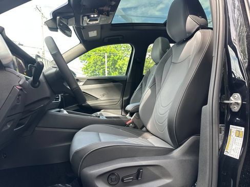 New 2026 Volkswagen Tiguan SE R-Line AWD/4WD image 8