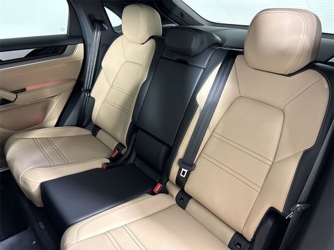 New 2026 Porsche Cayenne Coupe image 22