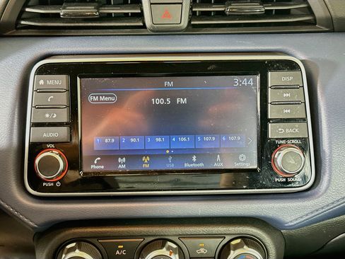 Used 2025 Nissan Versa SV w/ Trunk Package FWD image 21