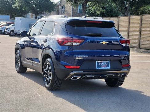 Used 2022 Chevrolet TrailBlazer ACTIV w/ Sun and Liftgate Package FWD image 3