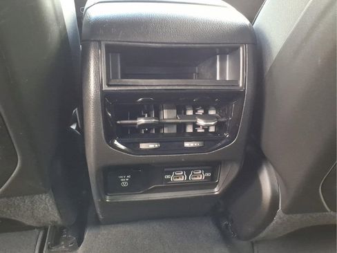 Used 2023 Jeep Grand Cherokee Altitude AWD/4WD image 17