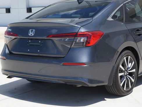 Used 2024 Honda Civic EX image 16