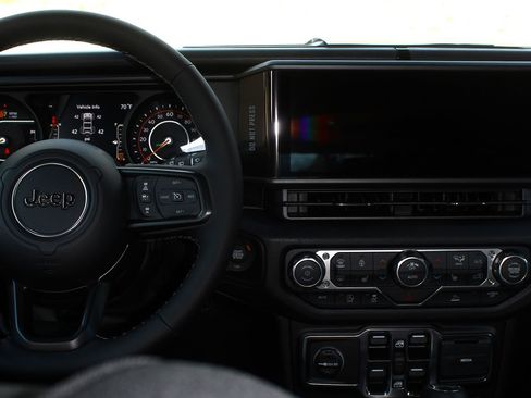 New 2026 Jeep Wrangler Unlimited Sport image 19