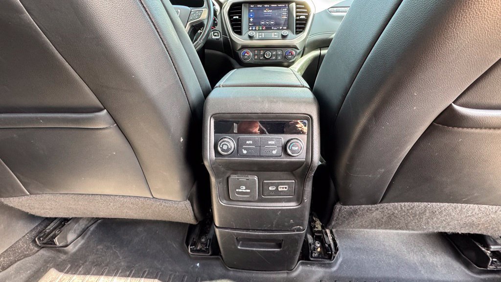 Used 2021 GMC Acadia Denali w/ Denali Ultimate Package AWD/4WD image 14