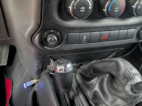 Used 2013 Jeep Wrangler Sport image 22