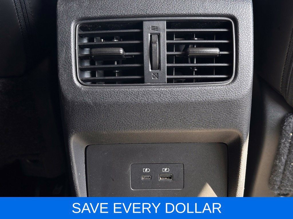 Used 2023 Nissan Rogue SV w/ SV Premium Package FWD image 21