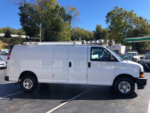 Used 2021 Chevrolet Express 2500 Extended w/ Driver Convenience Package image 6
