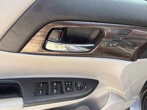 Used 2017 Honda Accord EX-L image 21