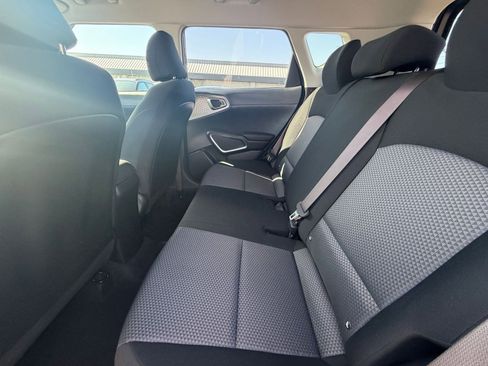 Used 2025 Kia Soul LX w/ LX Technology Package image 23