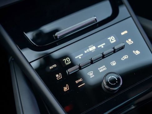 New 2026 Porsche Cayenne GTS AWD/4WD image 19