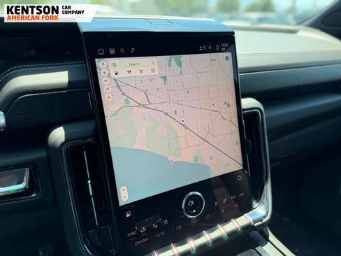 Used 2025 GMC Yukon AT4 Ultimate w/ LPO, Floor Liner Package AWD/4WD image 24