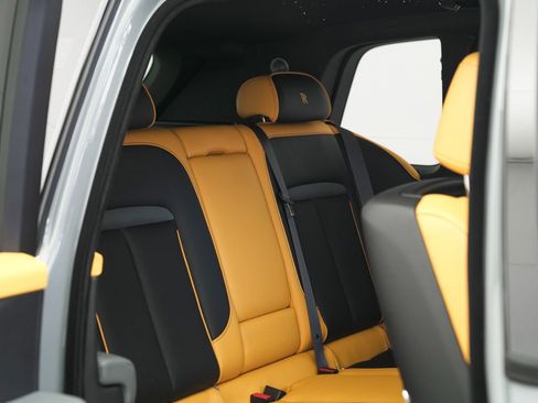 New 2026 Rolls-Royce Cullinan image 30