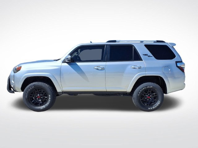 Used 2017 Toyota 4Runner TRD Off-Road Premium AWD/4WD image 2