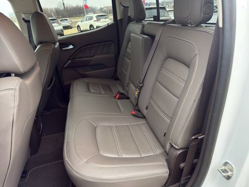 Used 2022 GMC Canyon Denali image 13