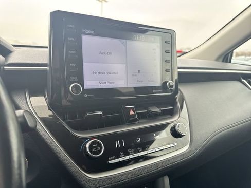 Used 2022 Toyota Corolla Cross LE FWD image 13