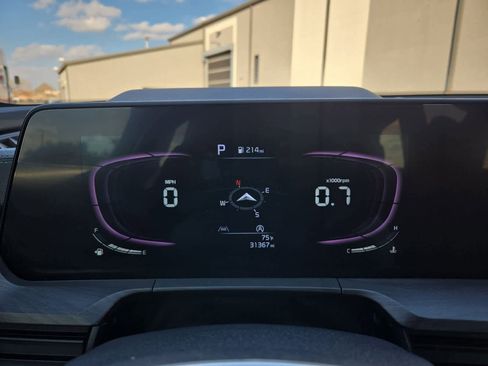 Used 2024 Kia Telluride EX X-Line image 33