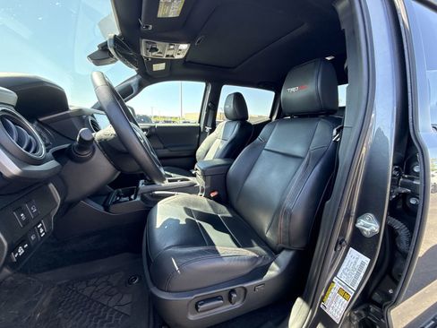 Used 2021 Toyota Tacoma TRD Pro AWD/4WD image 12