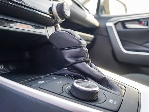 Certified 2025 Toyota RAV4 XLE image 26