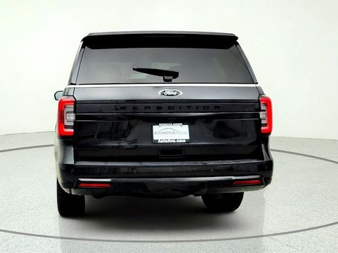 Used 2023 Ford Expedition Limited AWD/4WD image 6