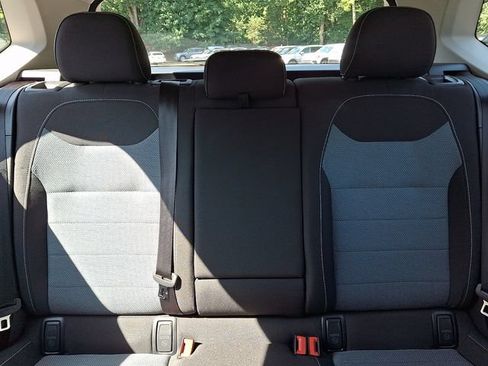 Certified 2025 Volkswagen Taos S AWD/4WD image 19